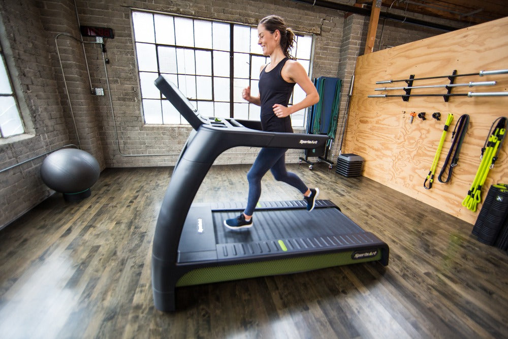 Runner on the G690 Verde