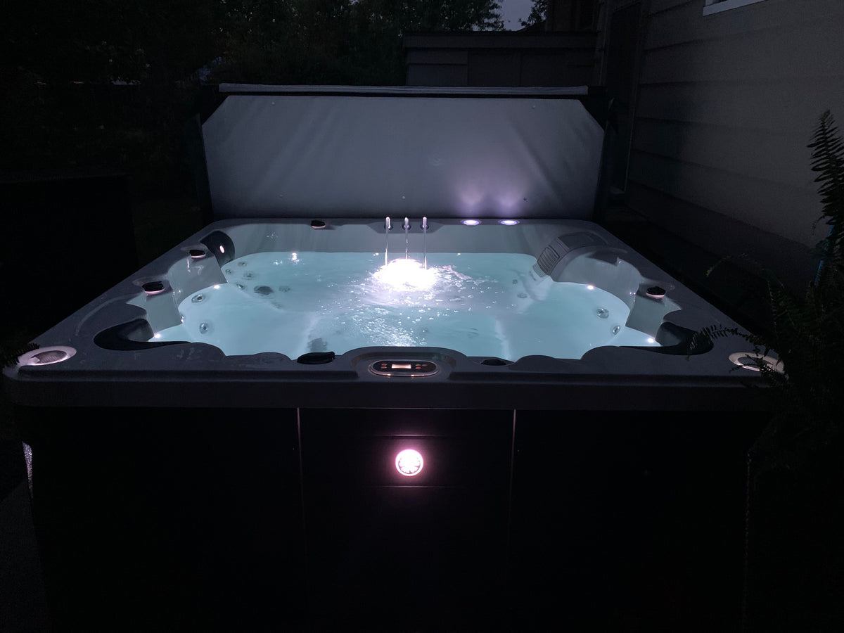 Liberty Spas LYS6000 Luxury 6-Person Spa