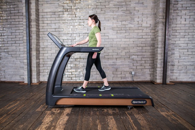 Walking on the T676 19-inch