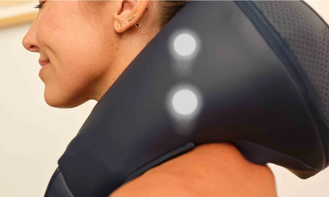 ThermNeck & Upper Back: Kneading massage on the neck