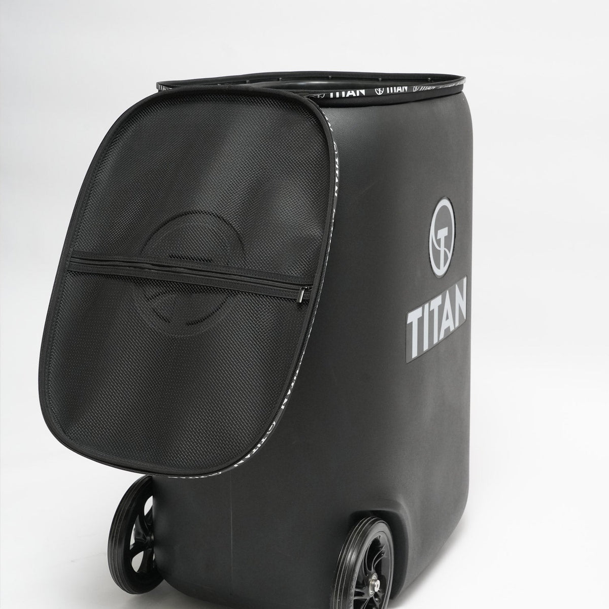 Titan ONE zip-close lid cover